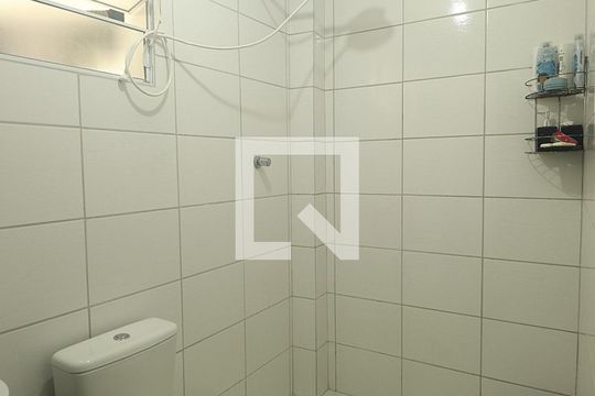 Banheiro de apartamento à venda com 3 quartos, 80m² em Vila Curuçá, Santo André