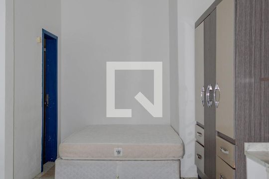 Sala / Quarto / Cozinha de apartamento para alugar com 1 quarto, 29m² em Trindade, Florianópolis