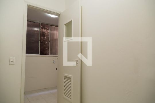 Quarto de Serviço de apartamento para alugar com 3 quartos, 89m² em Vila Paulista, São Paulo