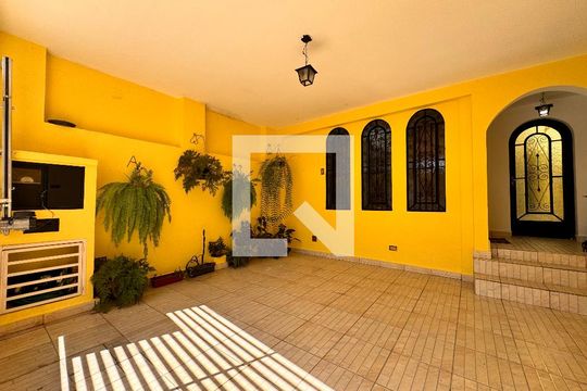 Garagem de casa à venda com 3 quartos, 224m² em Vila Camilopolis, Santo André