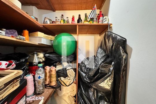 Depósito  de casa à venda com 3 quartos, 224m² em Vila Camilopolis, Santo André