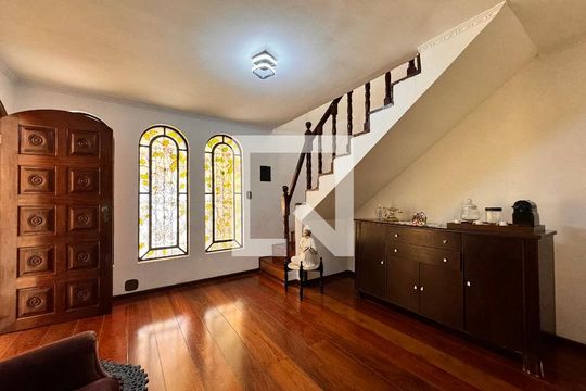 Sala de casa à venda com 3 quartos, 224m² em Vila Camilopolis, Santo André