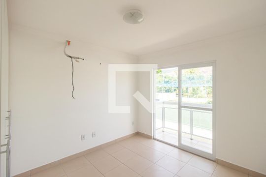 Quarto 1 de casa de condomínio para alugar com 2 quartos, 80m² em Campo Grande, Rio de Janeiro