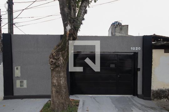 Fachada de casa à venda com 3 quartos, 178m² em Parque Edu Chaves, São Paulo