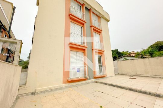 Fachada de apartamento para alugar com 2 quartos, 66m² em Ingleses do Rio Vermelho, Florianópolis