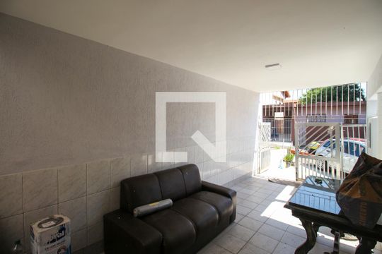Quintal / Garagem de casa à venda com 2 quartos, 60m² em Vila Carmosina, São Paulo