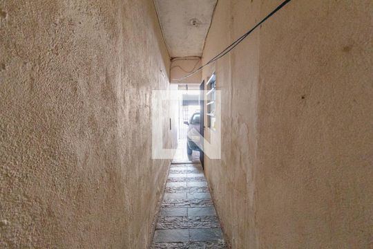 Corredor externo de casa à venda com 4 quartos, 100m² em Aliança, Osasco