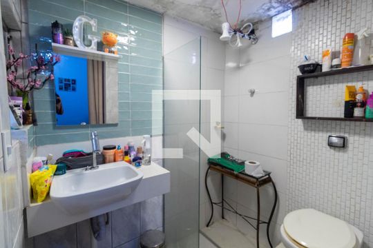 Banheiro da Suíte de casa à venda com 3 quartos, 158m² em Vila Sao Geraldo, São Paulo