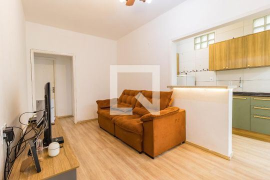 Sala de apartamento à venda com 1 quarto, 45m² em Chácara das Pedras, Porto Alegre