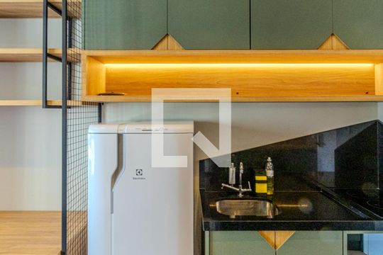Cozinha de kitnet/studio à venda com 1 quarto, 22m² em República, São Paulo