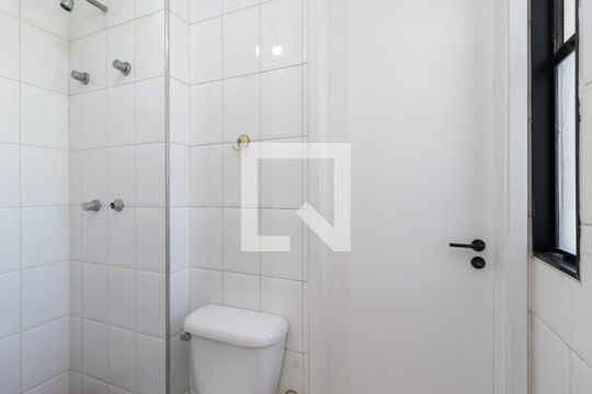 Banheiro da Suíte Americana 1 de apartamento à venda com 2 quartos, 64m² em Vila Santa Maria, São Paulo