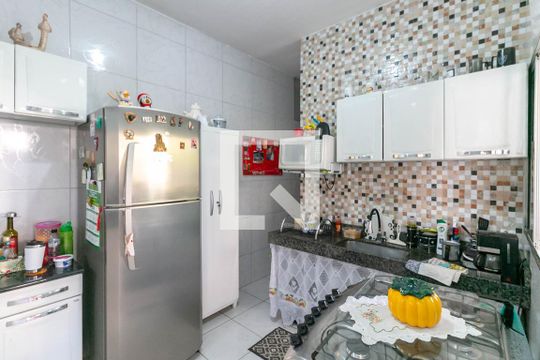 Cozinha de casa à venda com 3 quartos, 360m² em Camargos, Belo Horizonte