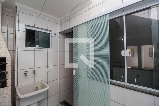 Área de serviço  de apartamento para alugar com 2 quartos, 50m² em Jardim Imperador (zona Leste), São Paulo