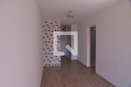 Sala de apartamento para alugar com 2 quartos, 60m² em Parque das Nações, Santo André