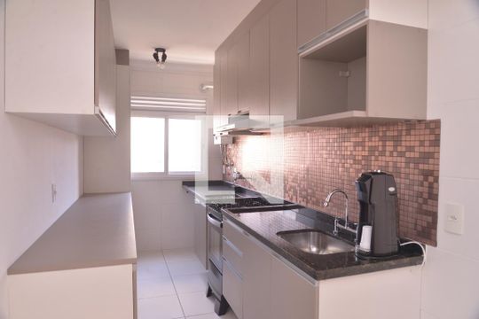 Cozinha de apartamento para alugar com 2 quartos, 60m² em Parque das Nações, Santo André