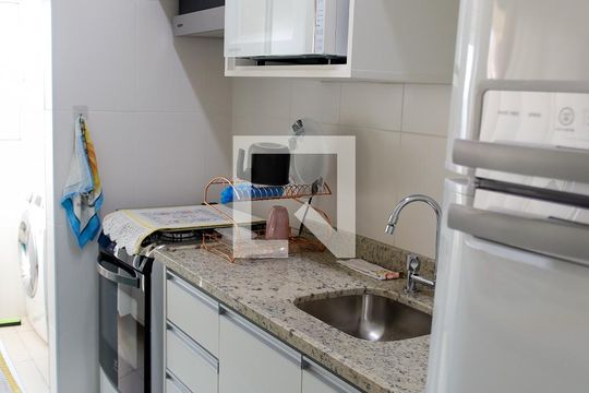 Cozinha de apartamento à venda com 1 quarto, 60m² em Km 18, Osasco