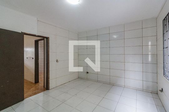 Quarto de kitnet/studio para alugar com 1 quarto, 70m² em Capoeiras, Florianópolis