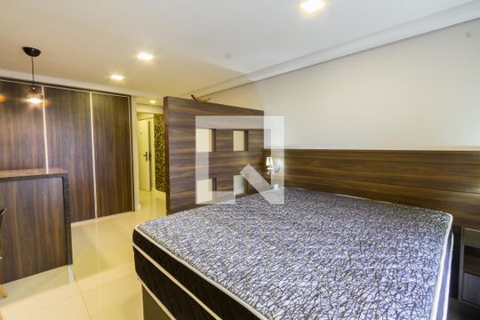 Kitnet de apartamento para alugar com 1 quarto, 34m² em Centro, Curitiba