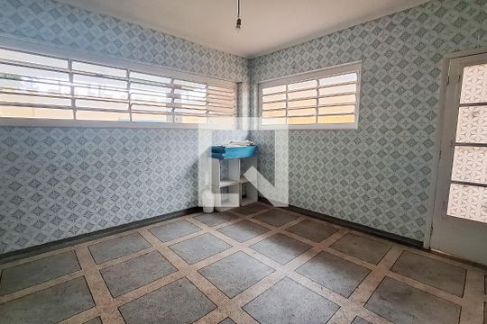 Cozinha de casa para alugar com 2 quartos, 110m² em Chácara do Visconde, Taubaté
