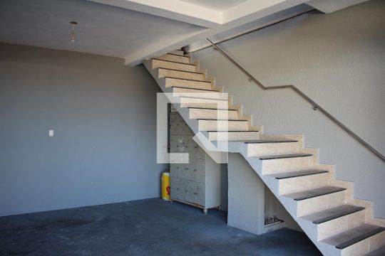 Garagem de casa à venda com 4 quartos, 330m² em Diamante, Belo Horizonte