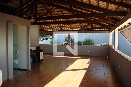 Varanda e Area de serviço de casa à venda com 4 quartos, 330m² em Diamante, Belo Horizonte