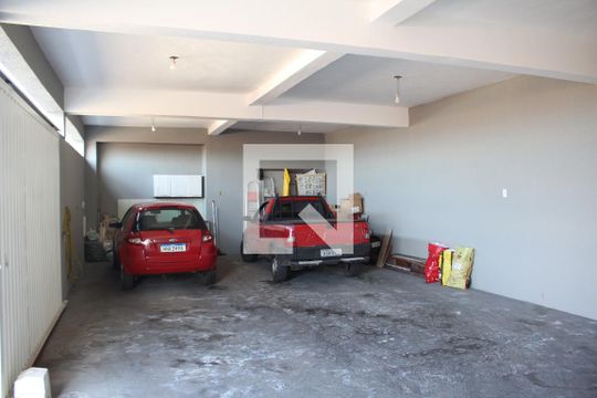 Garagem de casa à venda com 4 quartos, 330m² em Diamante, Belo Horizonte