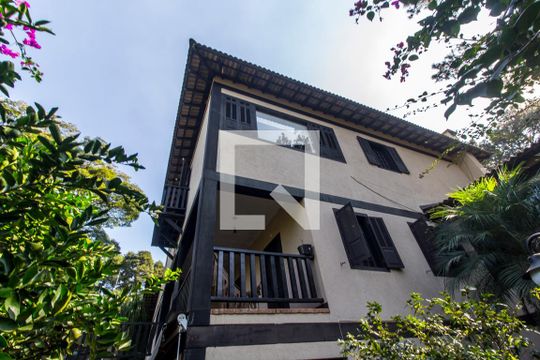 Fachada de apartamento para alugar com 5 quartos, 390m² em Morada dos Pássaros, Barueri
