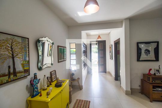 Entrada de apartamento para alugar com 5 quartos, 390m² em Morada dos Pássaros, Barueri