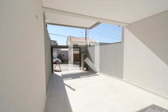 Garagem de casa à venda com 3 quartos, 113m² em Cupecê, São Paulo