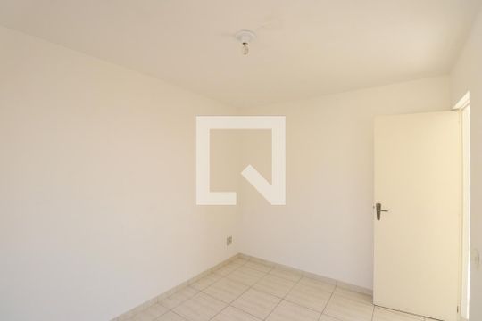 Quarto 2 de apartamento para alugar com 2 quartos, 56m² em Mutondo, São Gonçalo