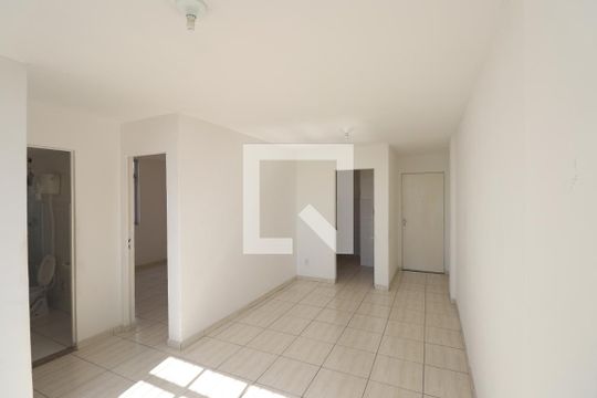 Sala de apartamento para alugar com 2 quartos, 56m² em Mutondo, São Gonçalo