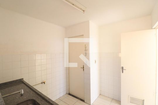 Cozinha e Área de Serviço de apartamento para alugar com 2 quartos, 56m² em Mutondo, São Gonçalo