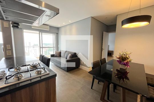 Apartamento para alugar com 2 quartos, 80m² em Vila Alexandria, São Paulo