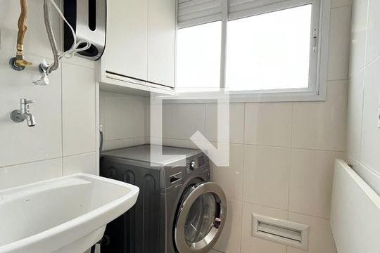 Área de Serviço de apartamento para alugar com 2 quartos, 80m² em Vila Alexandria, São Paulo
