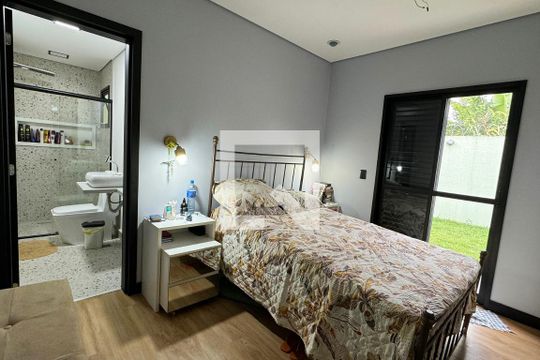 Suíte 1 de casa à venda com 3 quartos, 120m² em Jardim Iracema/aldeia, Barueri