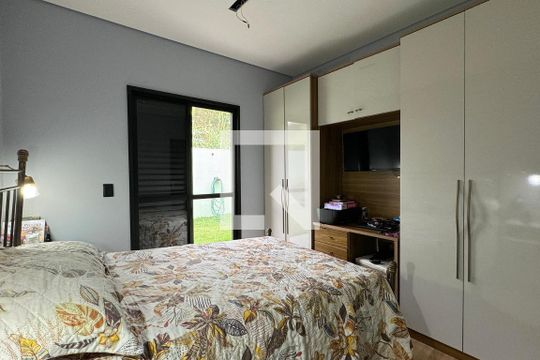 Suíte 1 de casa à venda com 3 quartos, 120m² em Jardim Iracema/aldeia, Barueri