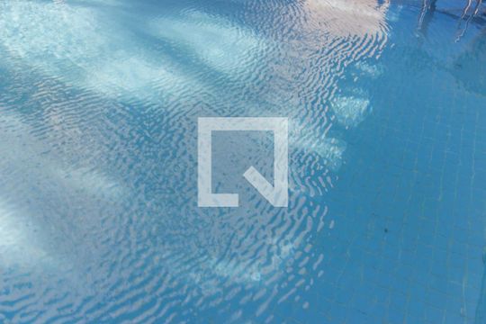 Piscina de apartamento para alugar com 2 quartos, 60m² em Jardim Regina Alice, Barueri