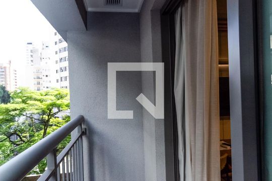 Varanda de kitnet/studio à venda com 1 quarto, 21m² em Moema, São Paulo