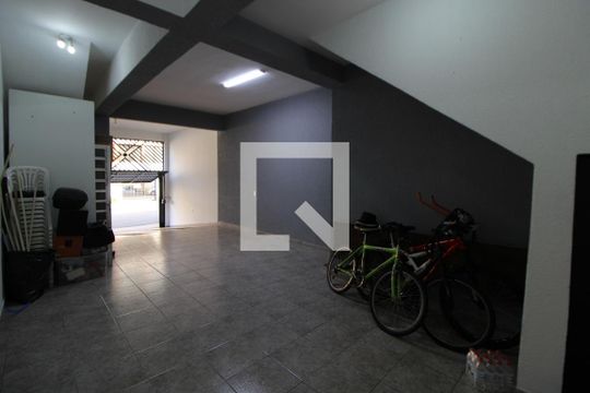 Garagem de casa à venda com 3 quartos, 200m² em Vila Dom Pedro Ii, São Paulo