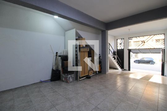 Garagem de casa à venda com 3 quartos, 200m² em Vila Dom Pedro Ii, São Paulo