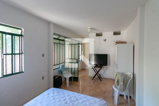 Quarto de Serviço de casa à venda com 4 quartos, 435m² em Santo Antônio, Belo Horizonte
