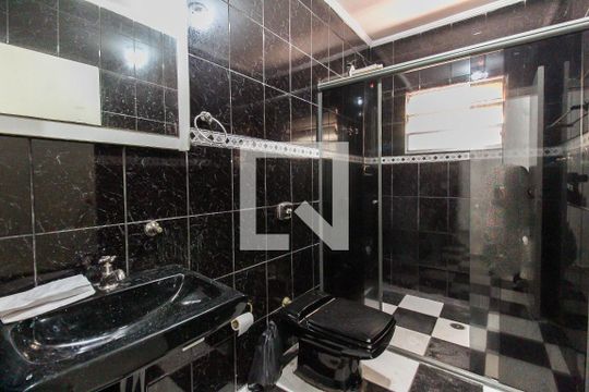 Banheiro de casa à venda com 4 quartos, 80m² em Jardim Lideranca, São Paulo