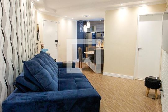 Sala de apartamento para alugar com 2 quartos, 58m² em Jardim Monte Alegre, Taboão da Serra