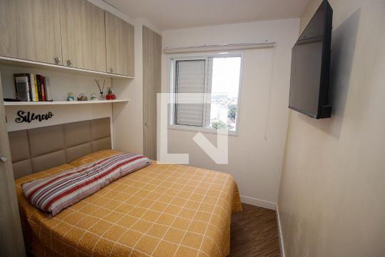 Quarto 1 de apartamento para alugar com 2 quartos, 58m² em Jardim Monte Alegre, Taboão da Serra