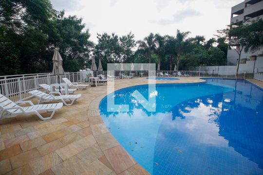Área comum - Piscina de apartamento para alugar com 2 quartos, 58m² em Jardim Monte Alegre, Taboão da Serra