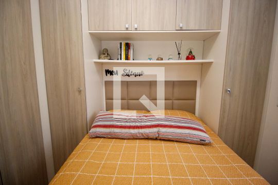 Quarto 1 de apartamento para alugar com 2 quartos, 58m² em Jardim Monte Alegre, Taboão da Serra
