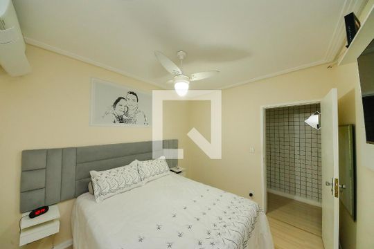 Quarto 1 de casa à venda com 2 quartos, 200m² em Vila Ema, São Paulo