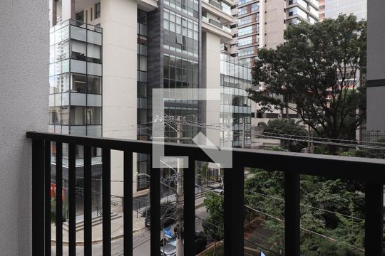 Varanda de apartamento para alugar com 1 quarto, 29m² em Pinheiros, São Paulo