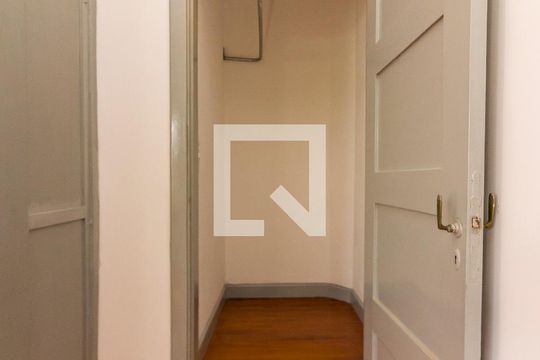 Quarto 1 de casa para alugar com 4 quartos, 185m² em Pinheiros, São Paulo