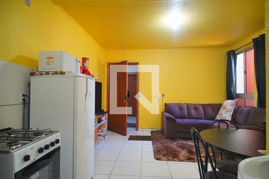 Cozinha de apartamento à venda com 2 quartos, 42m² em Campina, São Leopoldo
